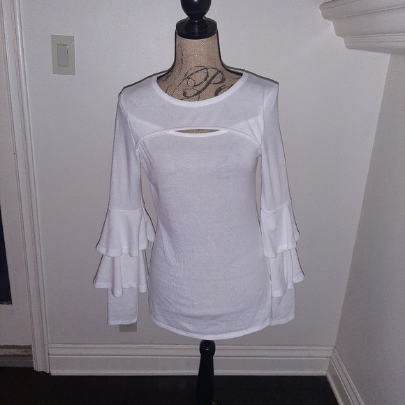 Doe & Rae Tops - DOE & RAE RUFFLED SLEEVE KNIT TOP